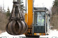 Манипулятор для утилизации автомобилей